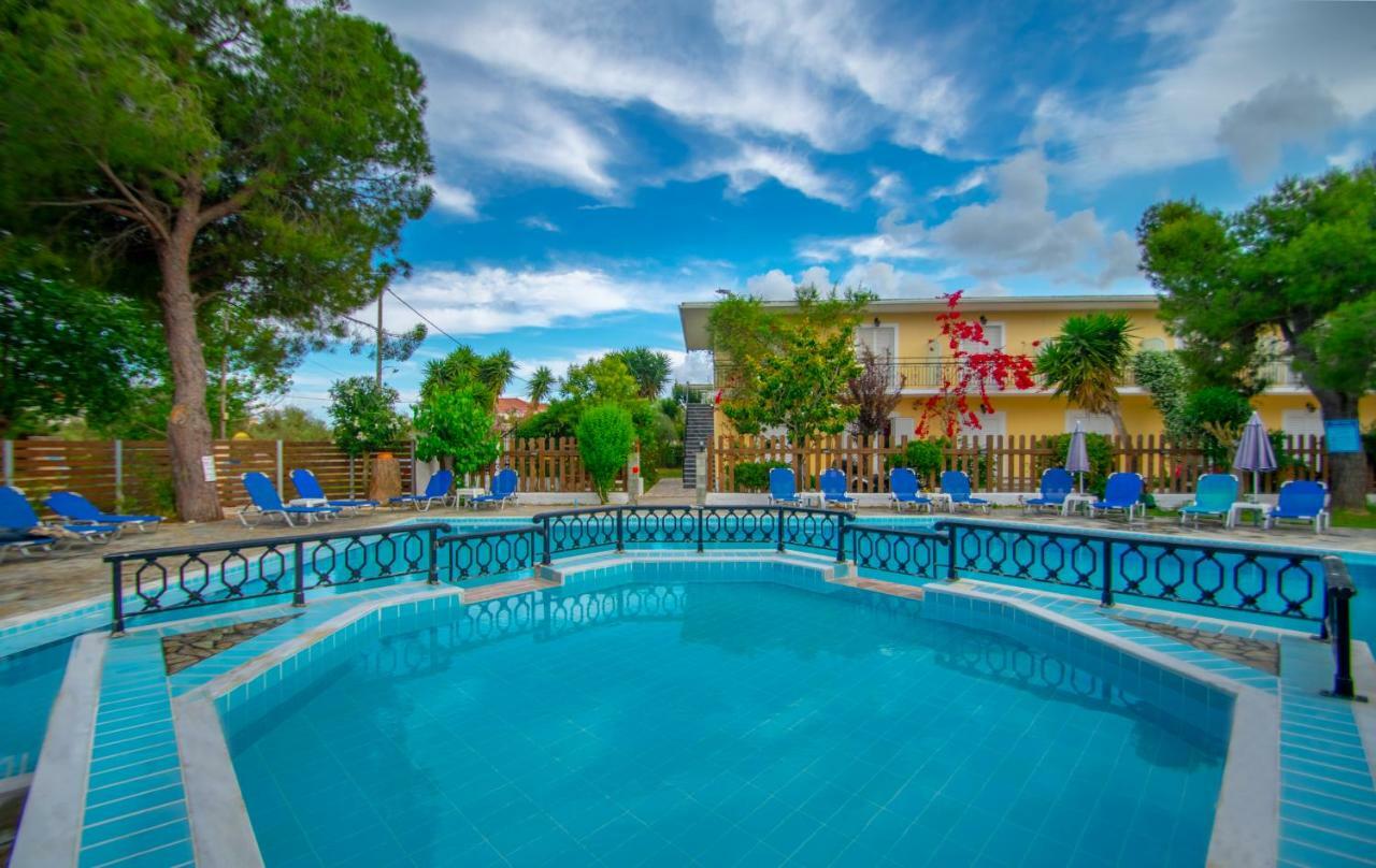 Splash Pool Bar ラガナス エクステリア 写真